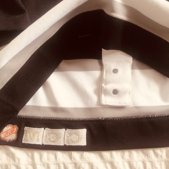 AUTHENTIC GRETZKY LA KINGS JERSEY - Picture 7 of 13